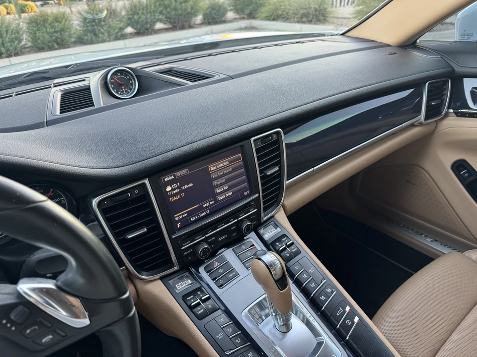 2013 Porsche 970 Panamera - Image 16 of 21