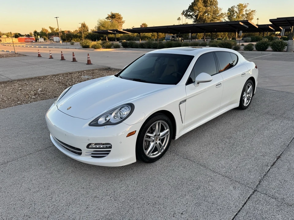 2013 Porsche 970 Panamera - Image 2 of 21