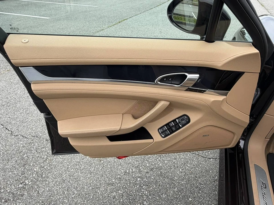 2013 Porsche 970 Panamera - Image 17 of 18