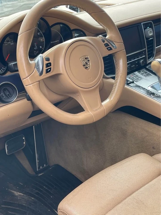 2013 Porsche 970 Panamera - Image 10 of 11