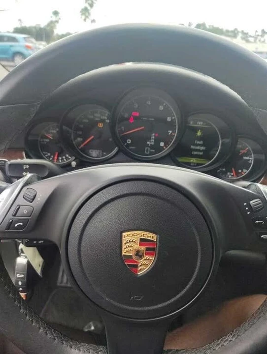 2013 Porsche 970 Panamera - Image 9 of 10
