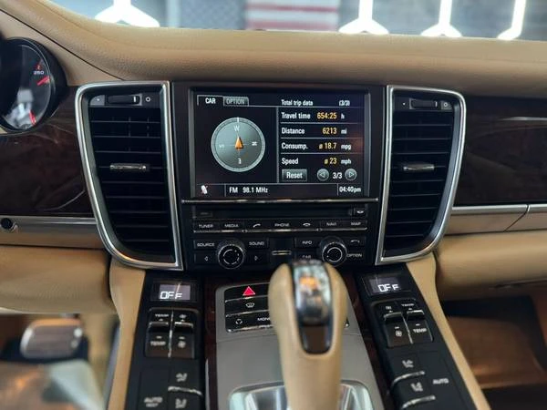 2013 Porsche 970 Panamera - Image 19 of 21