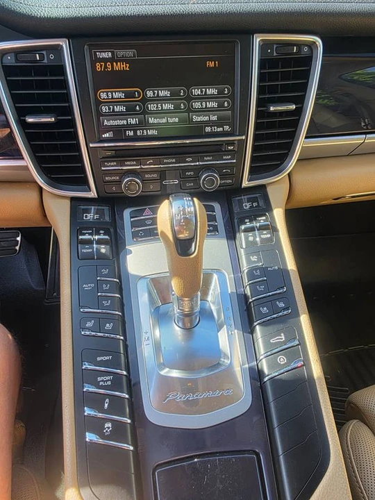 2013 Porsche 970 Panamera - Image 17 of 24