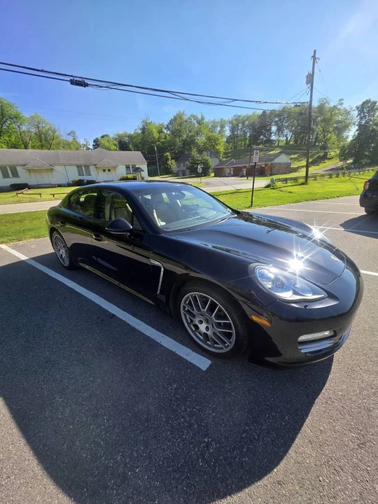 2013 Porsche 970 Panamera - Image 2 of 24