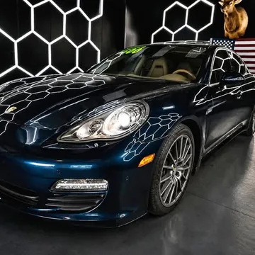 2013 Porsche Panamera 4 Platinum Edition