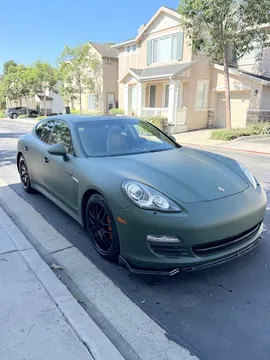 2013 Porsche Panamera 4 Platinum Edition Sedan 4D