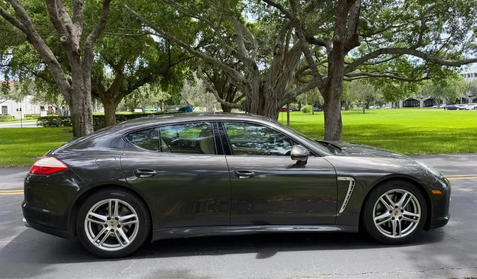 2013 Porsche 970 Panamera - Image 5 of 20