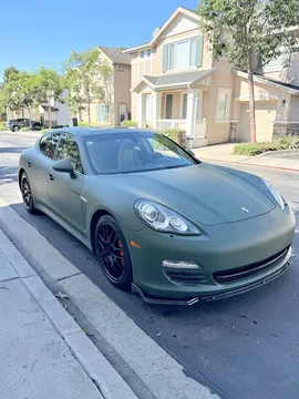 2013 Porsche Panamera 4 Platinum Edition Sedan 4D