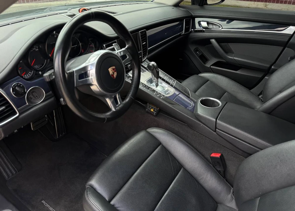 2013 Porsche 970 Panamera - Image 9 of 13