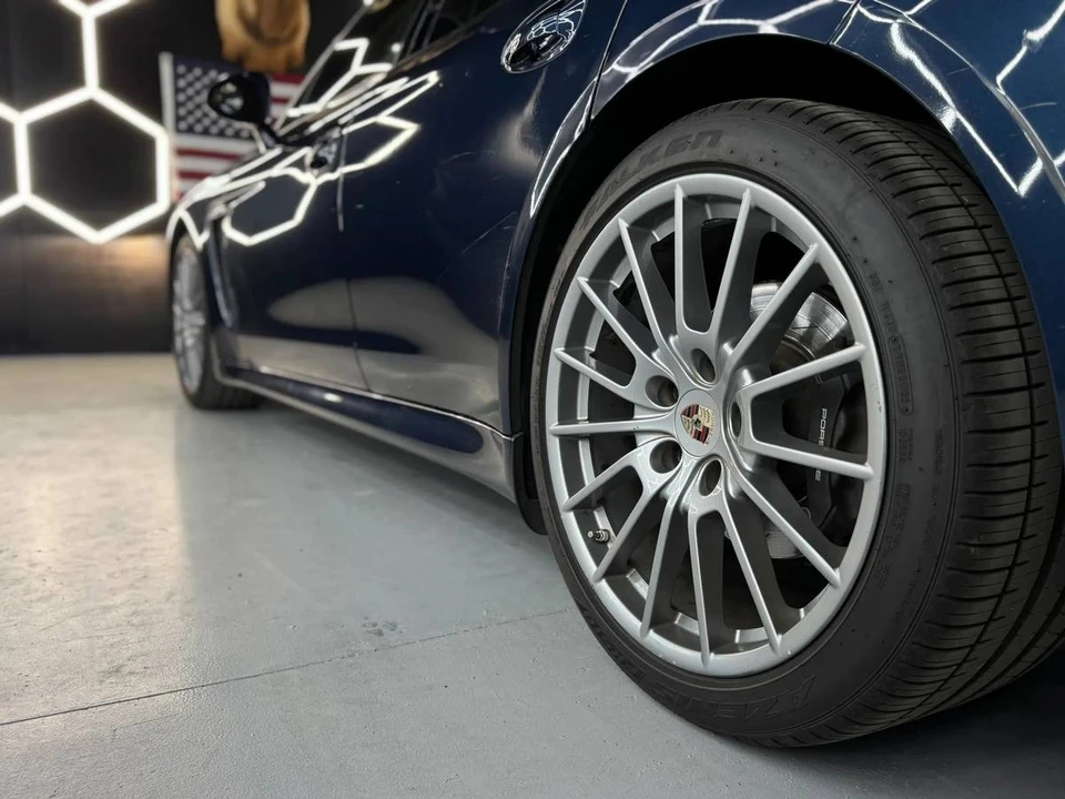 2013 Porsche 970 Panamera - Image 12 of 24