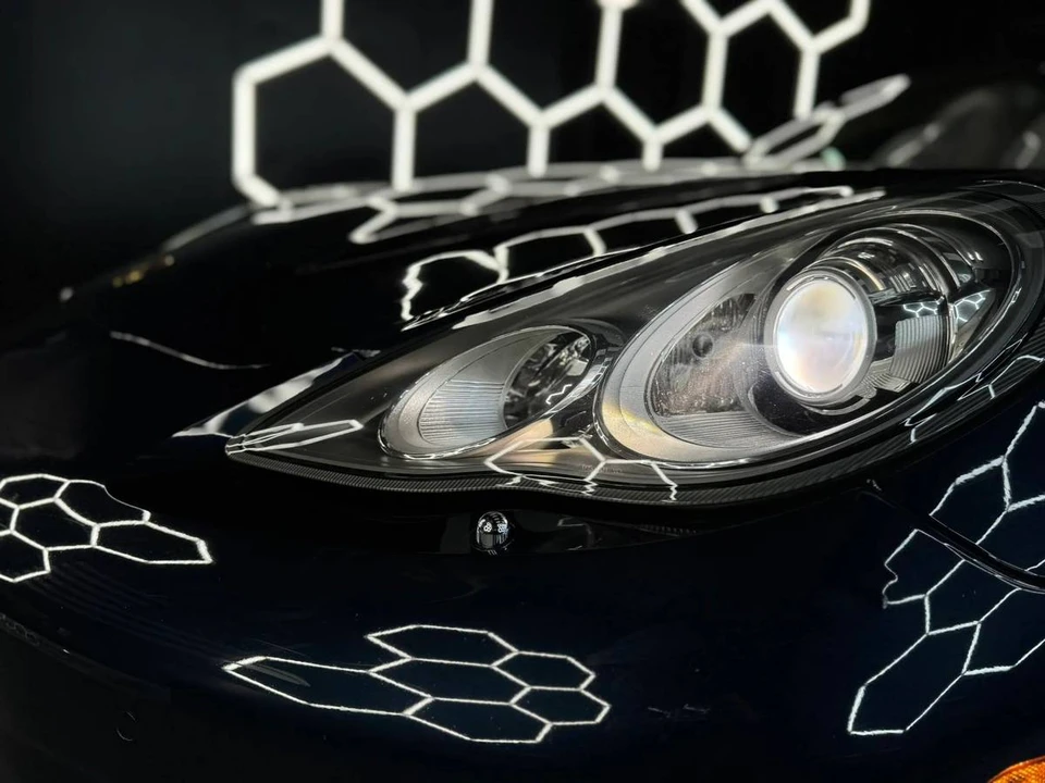 2013 Porsche 970 Panamera - Image 2 of 24