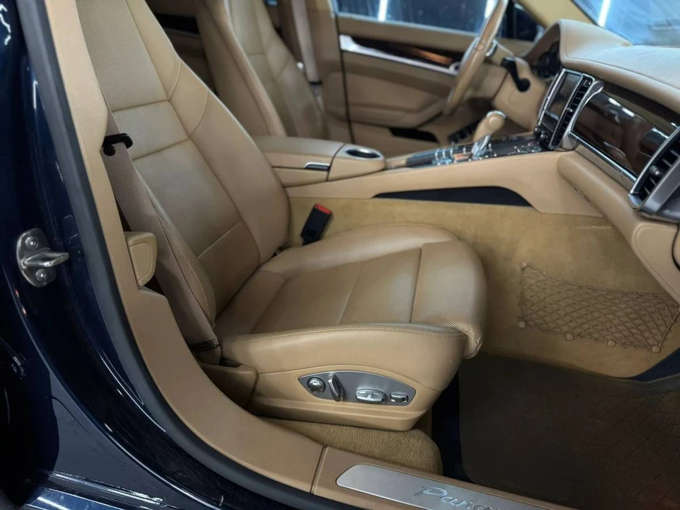 2013 Porsche 970 Panamera - Image 24 of 24