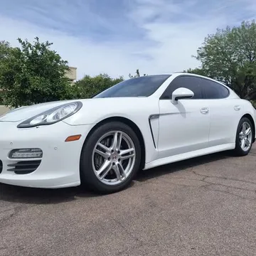 2013 Porsche Panamera 4 Sedan 4D