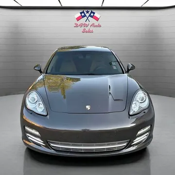 2013 Porsche Panamera 4 Sedan 4D