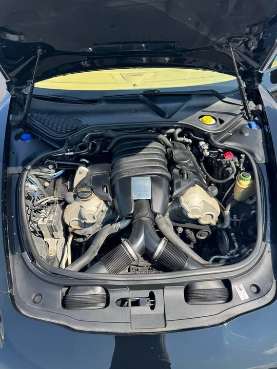2013 Porsche 970 Panamera - Image 19 of 20
