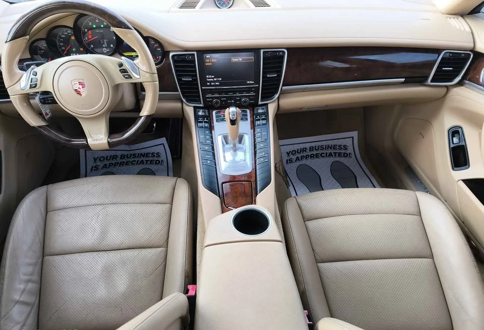 2013 Porsche 970 Panamera - Image 15 of 16