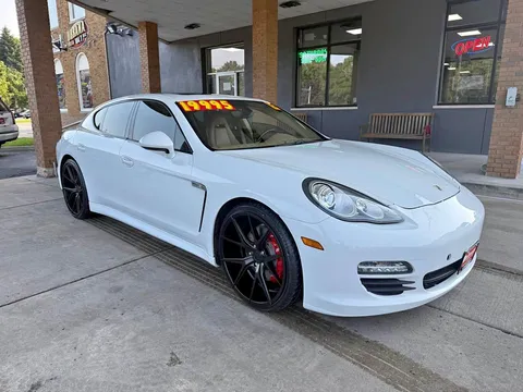 2013 Porsche Panamera 4 Sedan 4D