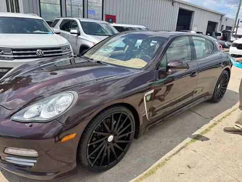 2013 Porsche Panamera 4 Sedan 4D