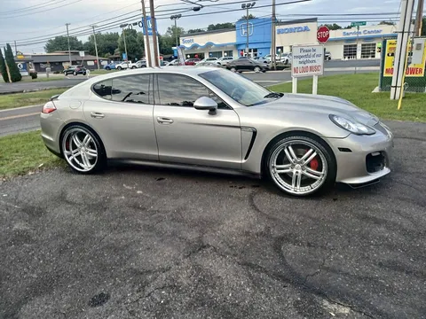 2013 Porsche Panamera 4 Sedan 4D