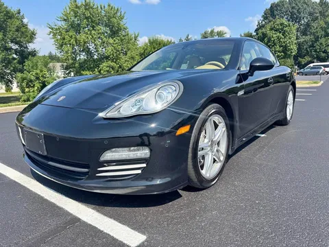 2013 Porsche Panamera 4 Sedan 4D