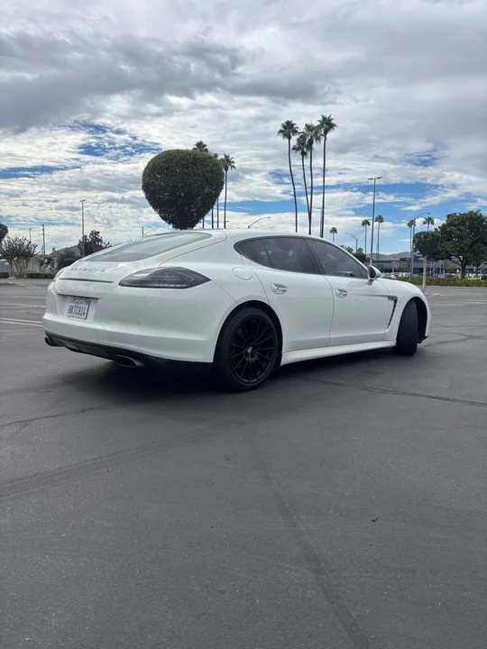 2013 Porsche 970 Panamera - Image 4 of 17