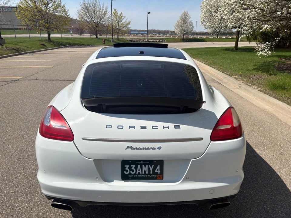 2013 Porsche 970 Panamera - Image 7 of 31
