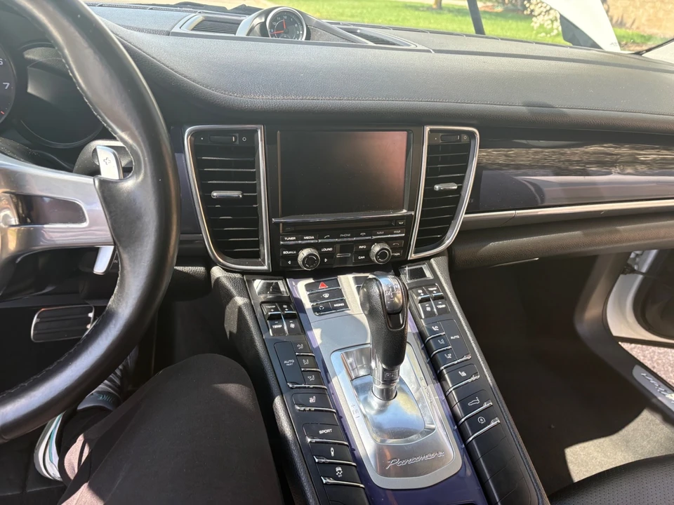 2013 Porsche 970 Panamera - Image 18 of 31