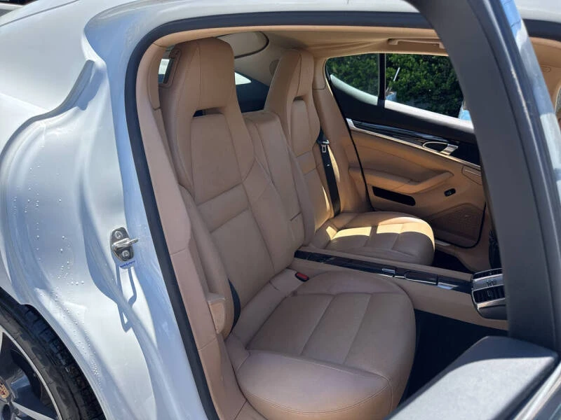 2013 Porsche 970 Panamera - Image 27 of 30