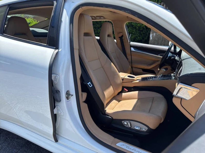 2013 Porsche 970 Panamera - Image 29 of 30
