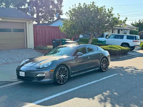 2013 Porsche Panamera 4S E-Hybrid Executive Sedan 4D