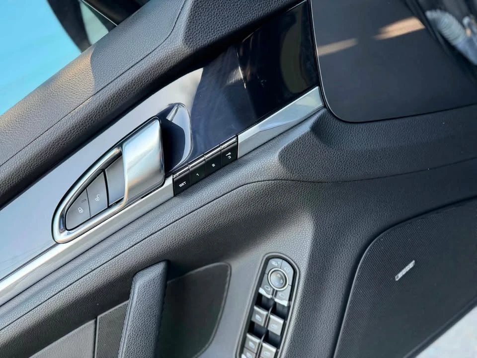 2013 Porsche 970 Panamera S - Image 12 of 13