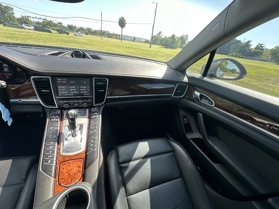 2013 Porsche 970 Panamera 4S - Image 7 of 8