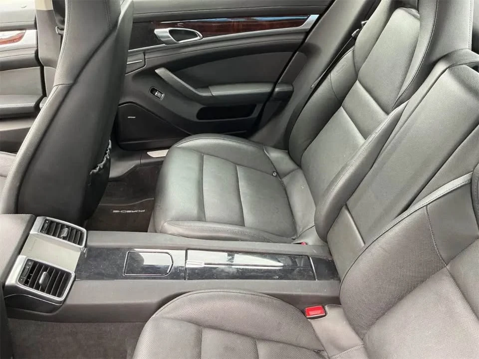 2013 Porsche 970 Panamera 4S - Image 7 of 8