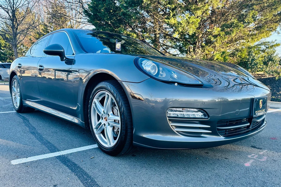2013 Porsche 970 Panamera 4S - Image 2 of 31