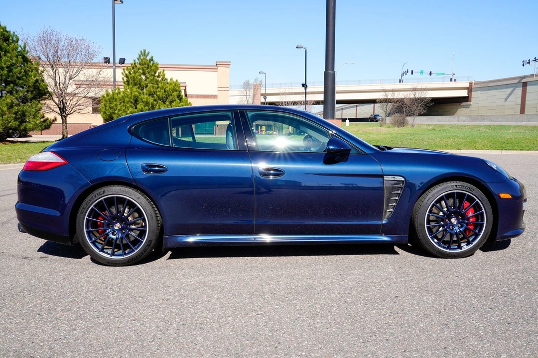 2013 Porsche 970 Panamera GTS - Image 2 of 31