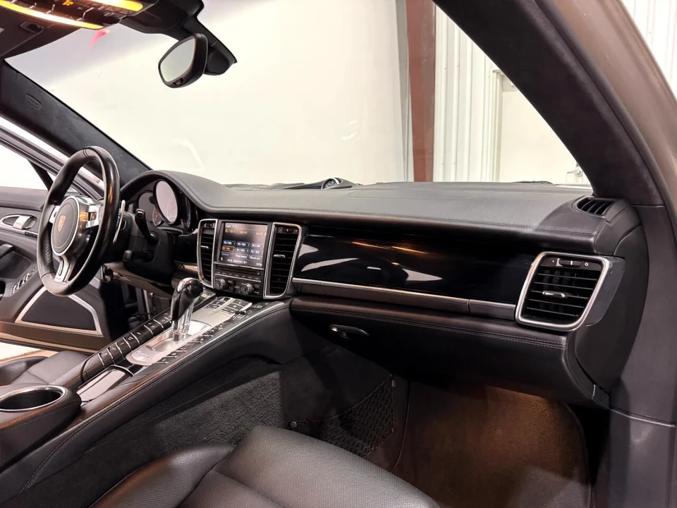 2013 Porsche 970 Panamera GTS - Image 10 of 21