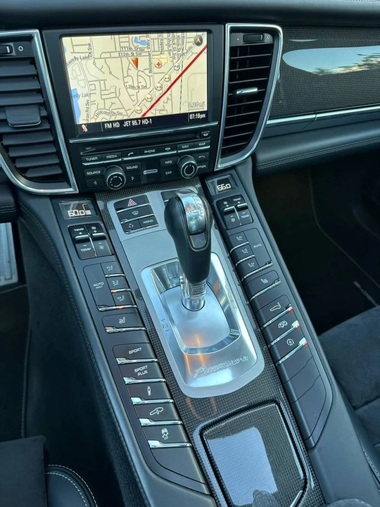 2013 Porsche 970 Panamera GTS - Image 19 of 23