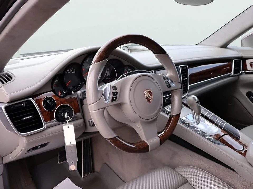 2013 Porsche 970 Panamera GTS - Image 19 of 20