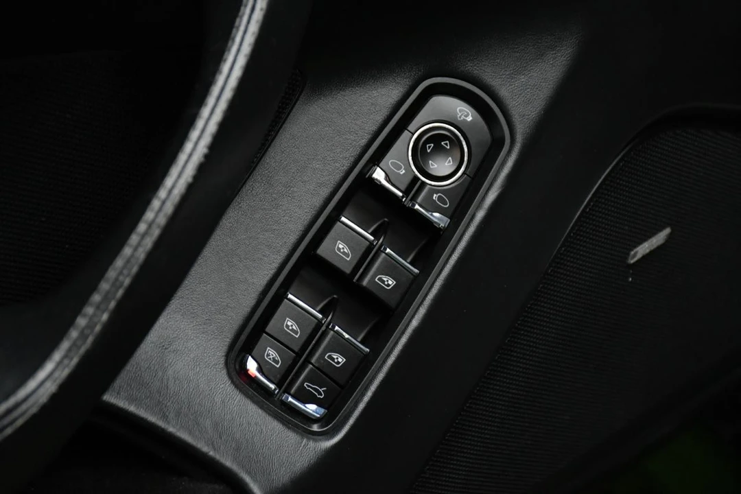 2013 Porsche 970 Panamera GTS - Image 15 of 21