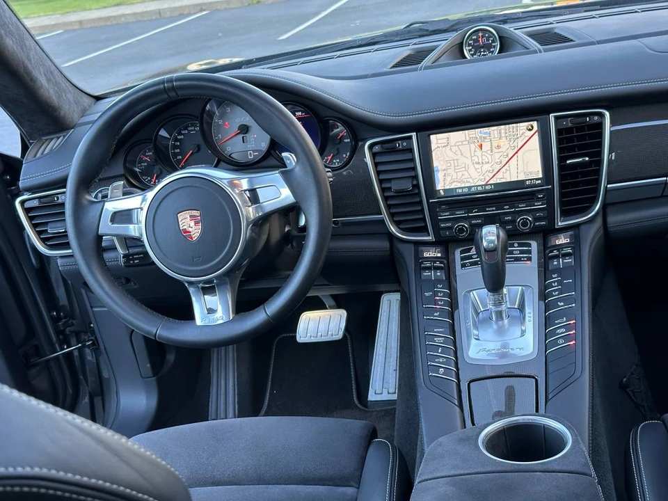 2013 Porsche 970 Panamera GTS - Image 18 of 24