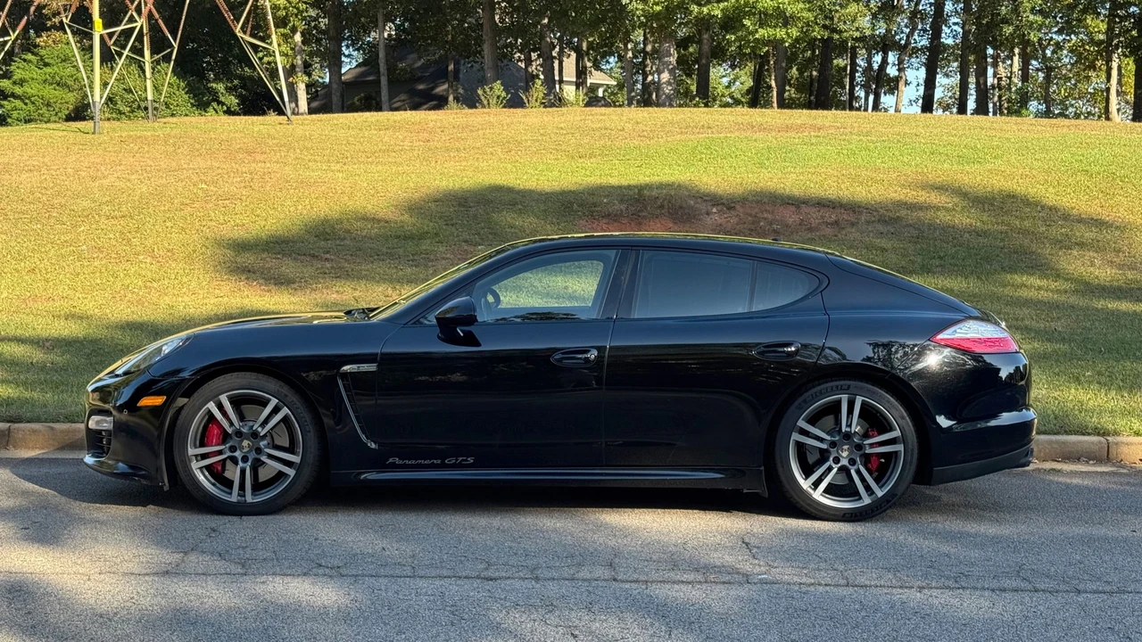 2013 Porsche 970 Panamera GTS - Image 9 of 31