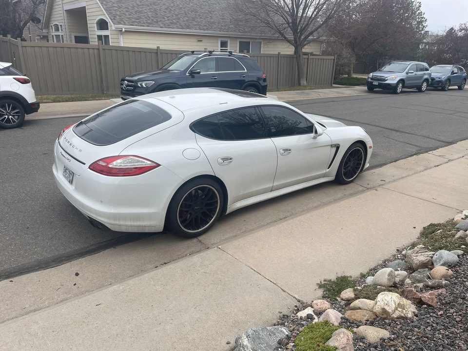 2013 Porsche 970 Panamera GTS - Image 27 of 31