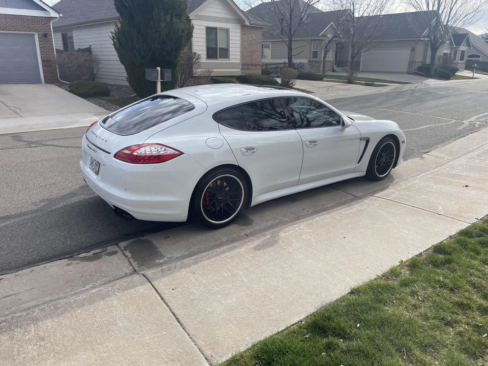 2013 Porsche 970 Panamera GTS - Image 26 of 31