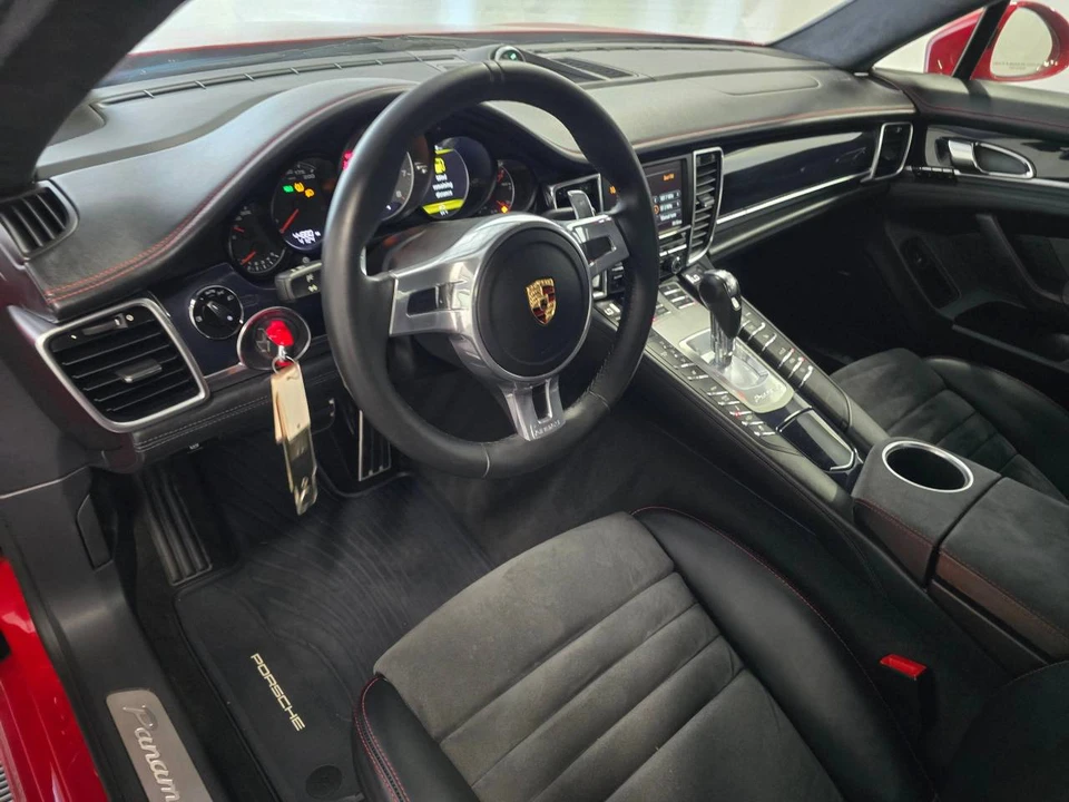 2013 Porsche 970 Panamera GTS - Image 4 of 5