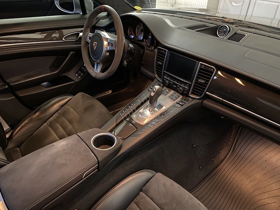 2013 Porsche 970 Panamera GTS - Image 9 of 13