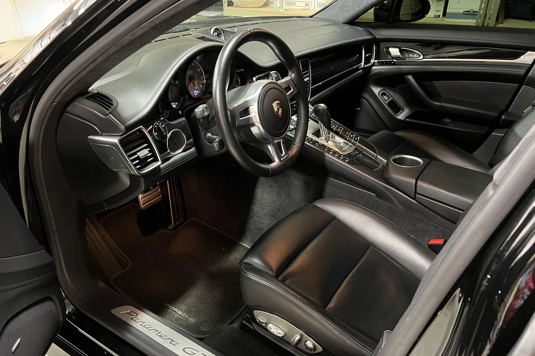 2013 Porsche 970 Panamera GTS - Image 17 of 31