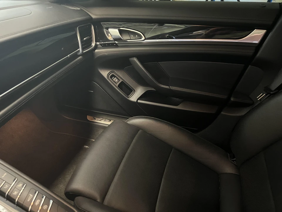 2013 Porsche 970 Panamera GTS - Image 24 of 31