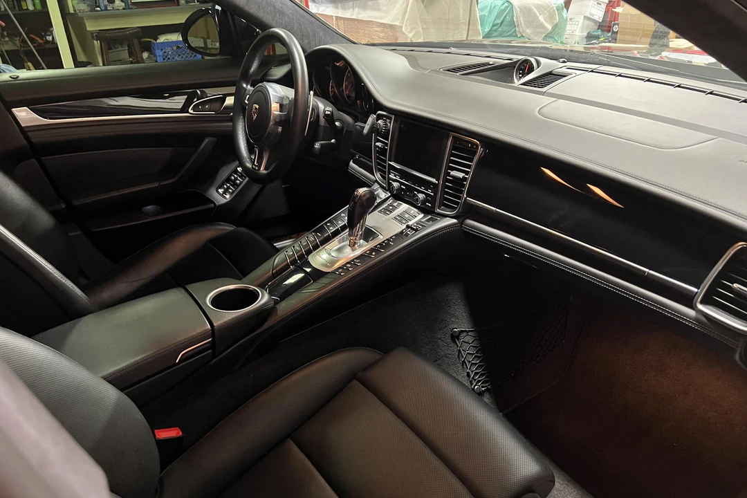 2013 Porsche 970 Panamera GTS - Image 18 of 31