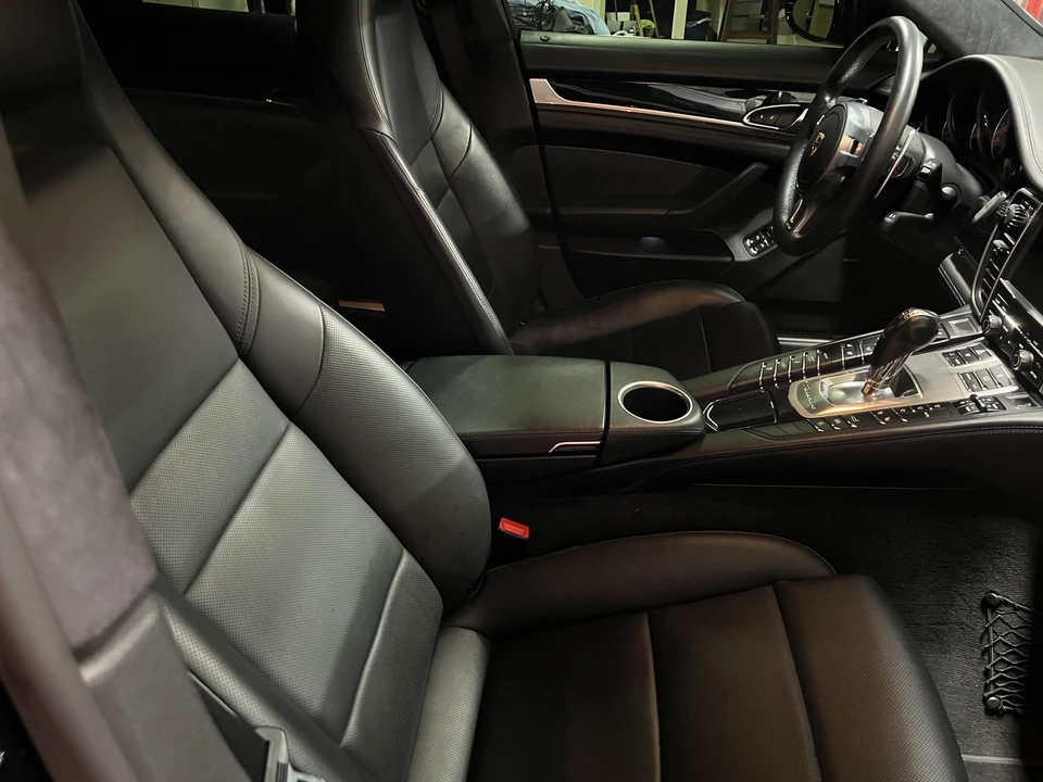 2013 Porsche 970 Panamera GTS - Image 25 of 31