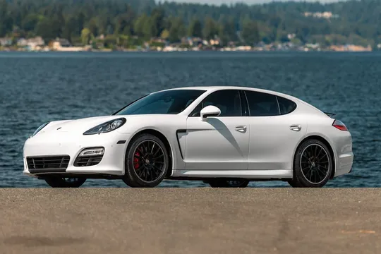 2013 Porsche Panamera GTS